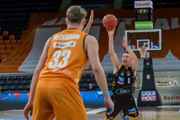 首秀不仅是 首秀不仅是